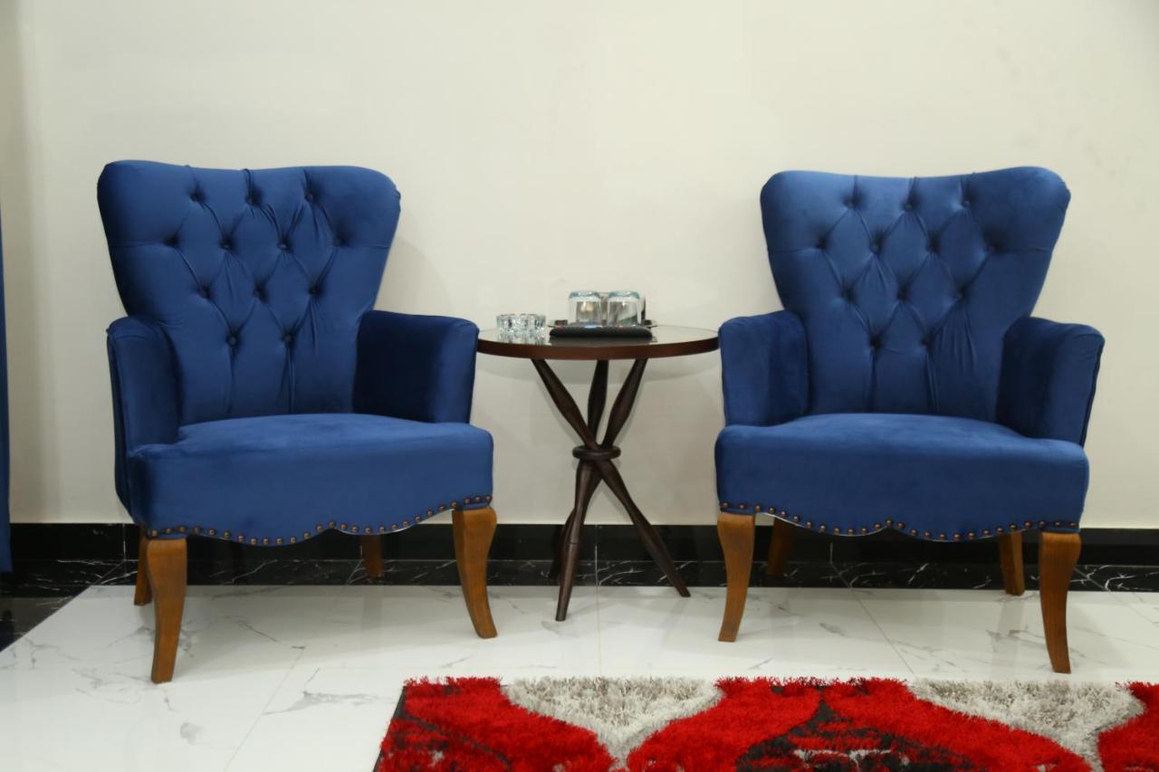 Grand Royal Bed and Breakfast Islamabad Buitenkant foto