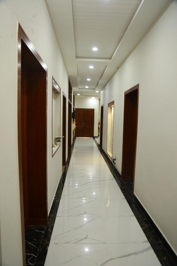 Grand Royal Bed and Breakfast Islamabad Buitenkant foto