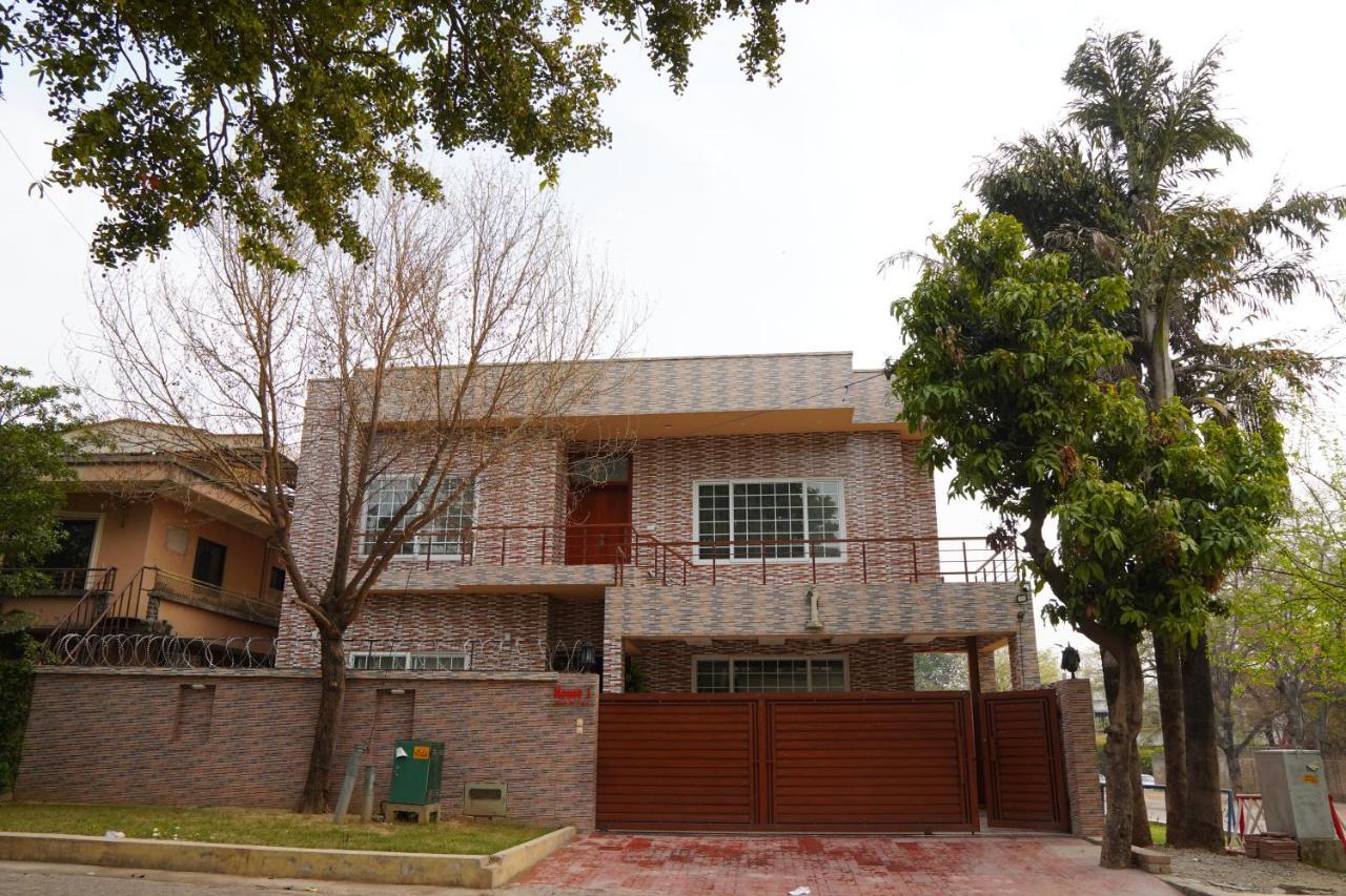 Grand Royal Bed and Breakfast Islamabad Buitenkant foto