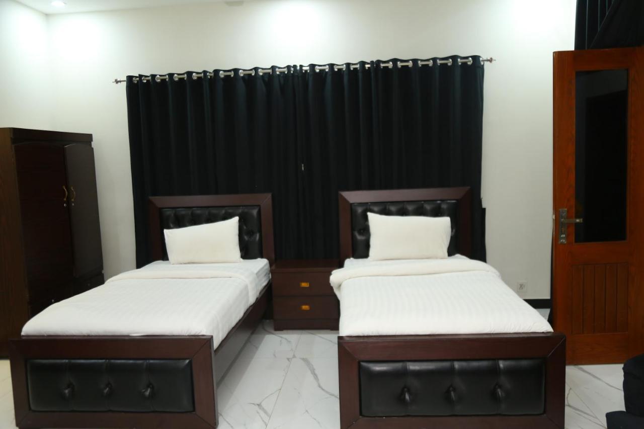 Grand Royal Bed and Breakfast Islamabad Buitenkant foto