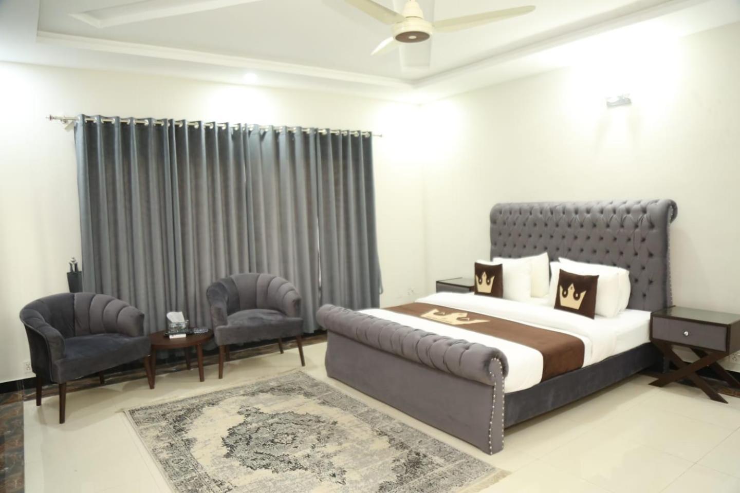 Grand Royal Bed and Breakfast Islamabad Buitenkant foto