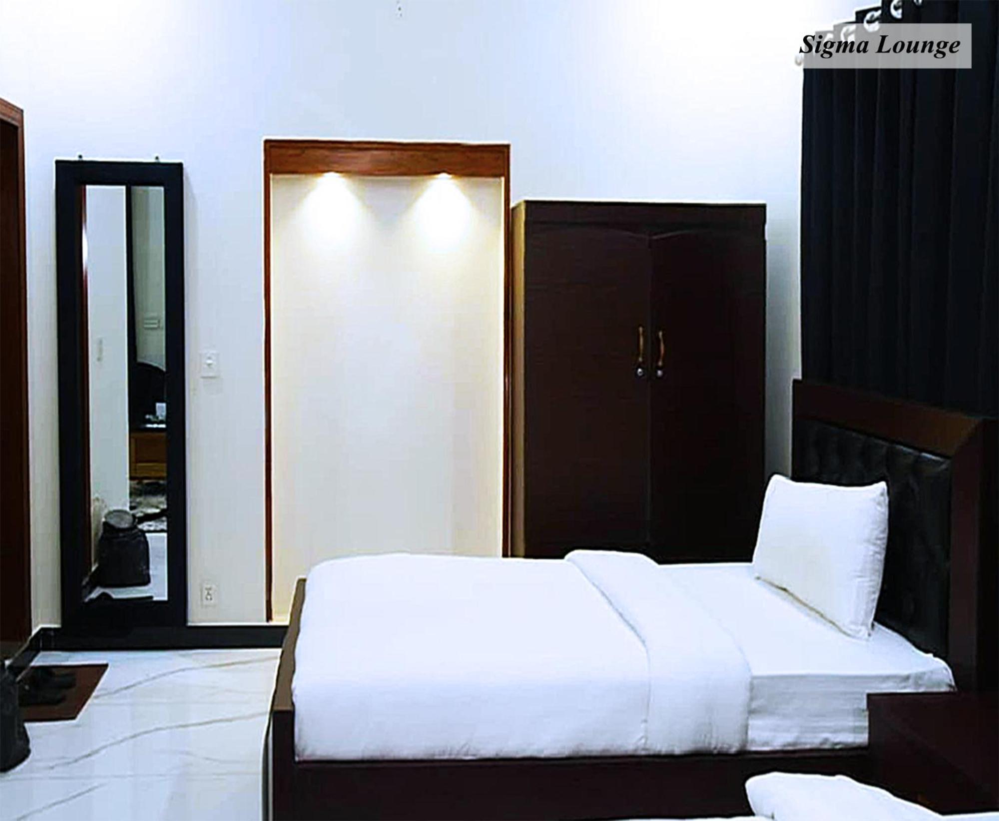 Grand Royal Bed and Breakfast Islamabad Buitenkant foto